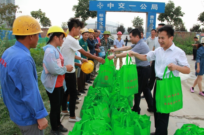 2017-7-25慰問(wèn) 011.jpg