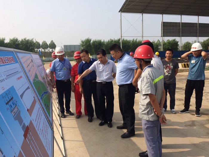 2017-8-15副市長(zhǎng)王建平檢查工地 (2).jpg