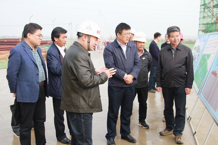 2017-10-20副市長(zhǎng)王建平檢查治污減霾 (12).jpg