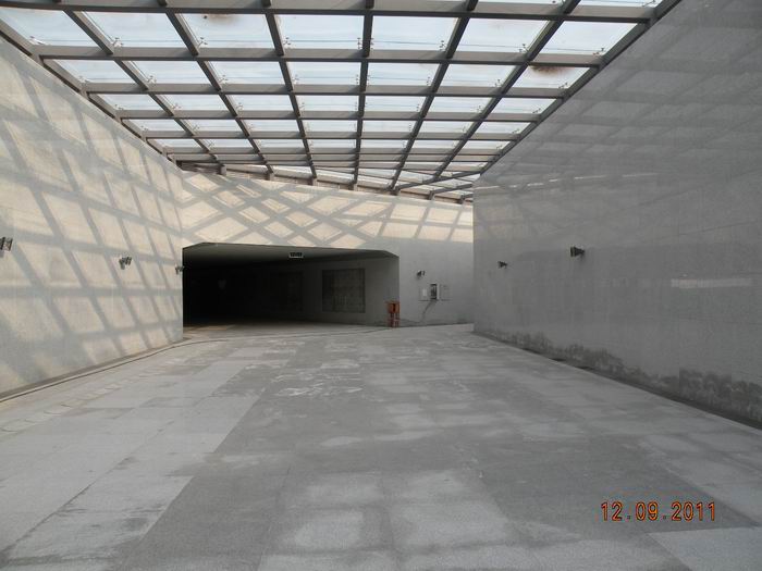 2011-12-9μ�ϱ�վ�V������ͨ�� (5).jpg